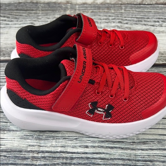 Under Armour Kids UA BPS Surge 4 AC Sneakers - Red/White (Size 12K) - Picture 3 of 11